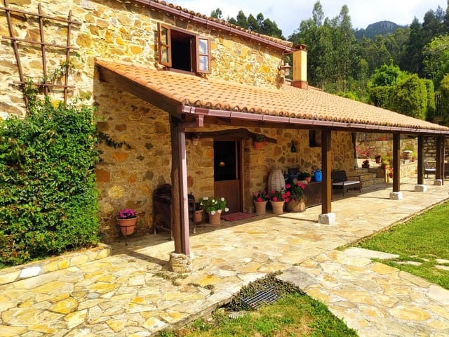 Finca/Casa Rural de 6 habitaciones en Ortigueira en venta - 560.000 € (Ref: 9518934)