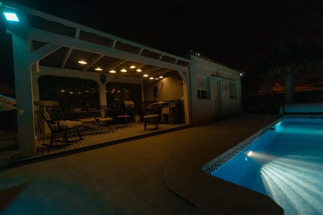 4 sovrum Villa till salu i La Siesta med pool - 495 000 € (Ref: 9541118)