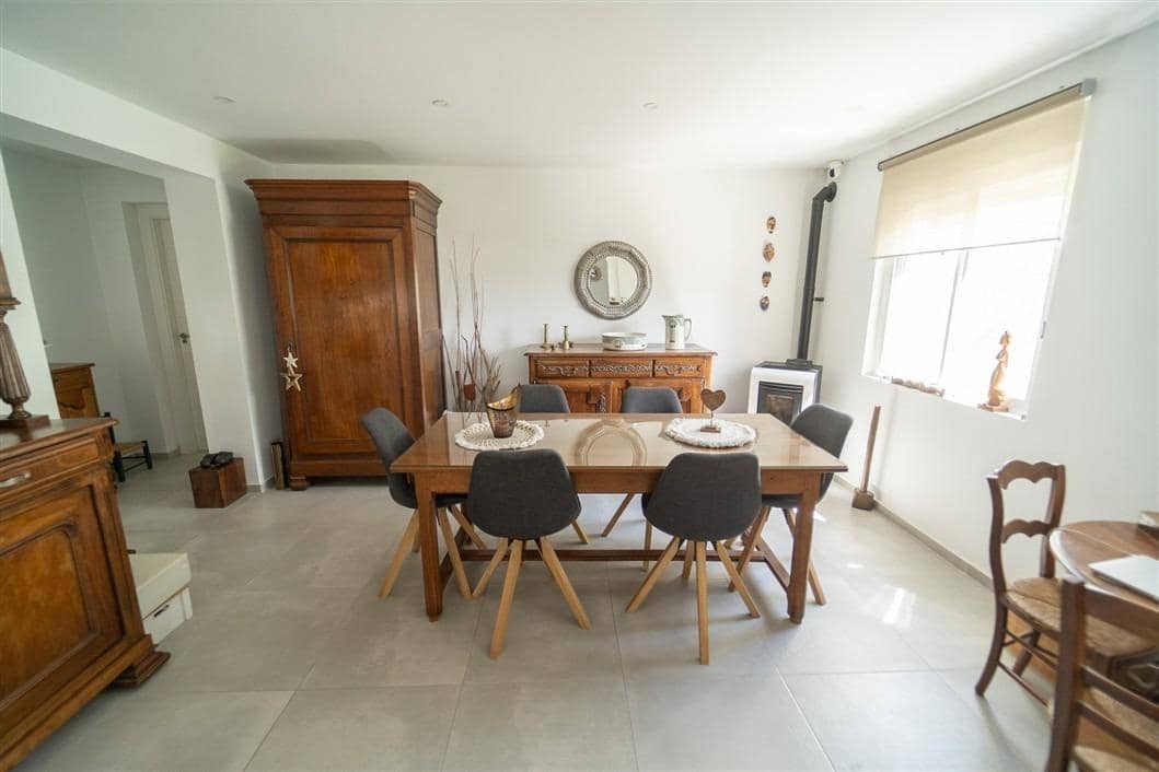 4 sovrum Villa till salu i La Siesta med pool - 495 000 € (Ref: 9541118)