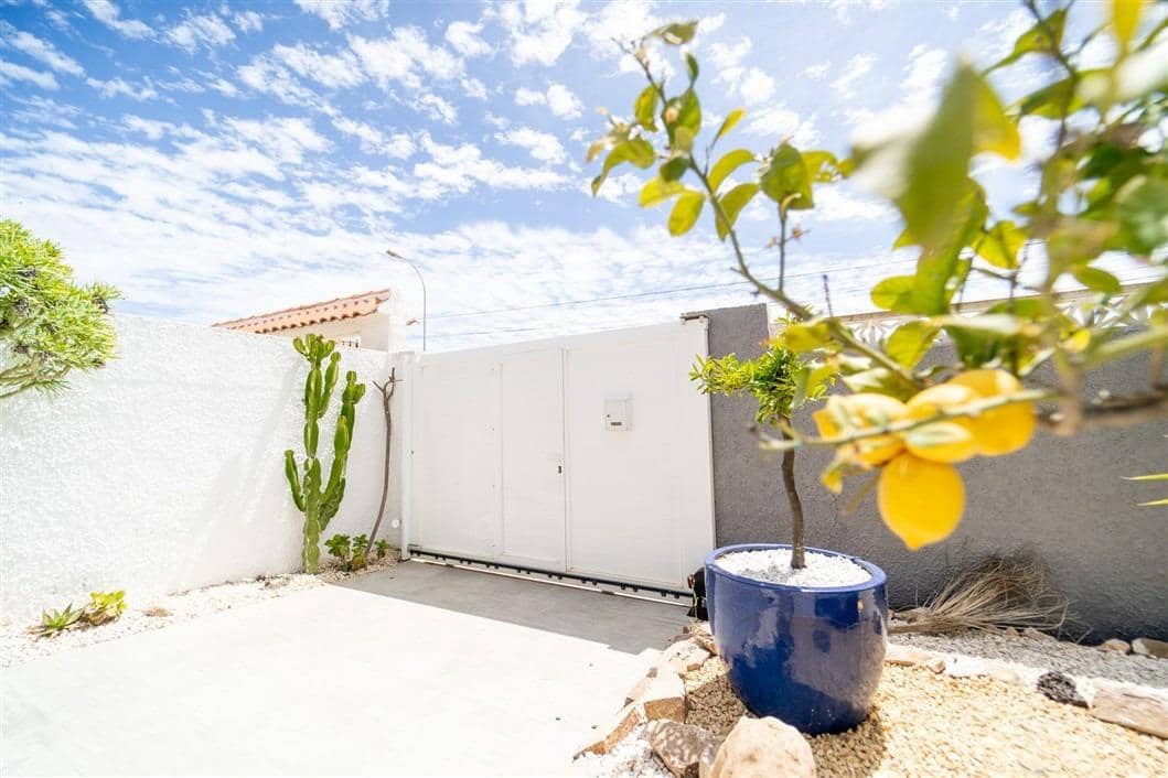 4 sovrum Villa till salu i La Siesta med pool - 495 000 € (Ref: 9541118)