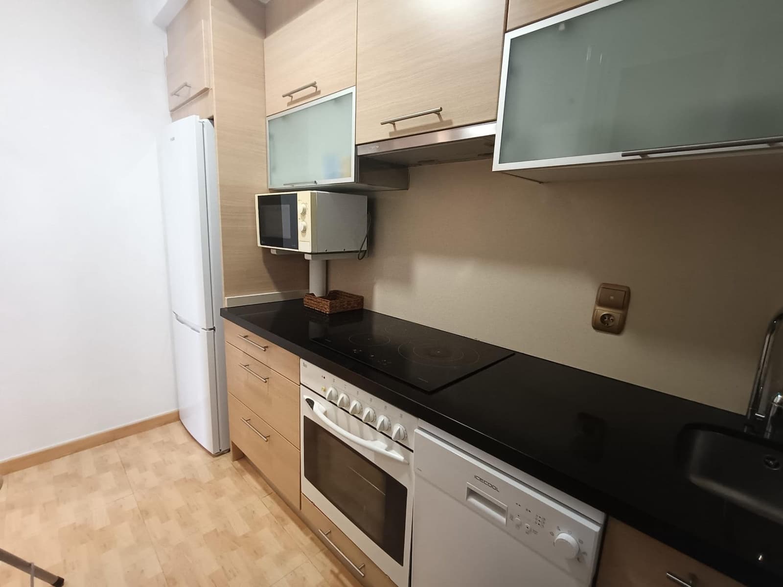 1 sypialnia Apartament przy plaży do wynajęcia w Elche / Elx - 900 € (Ref: 9541120)