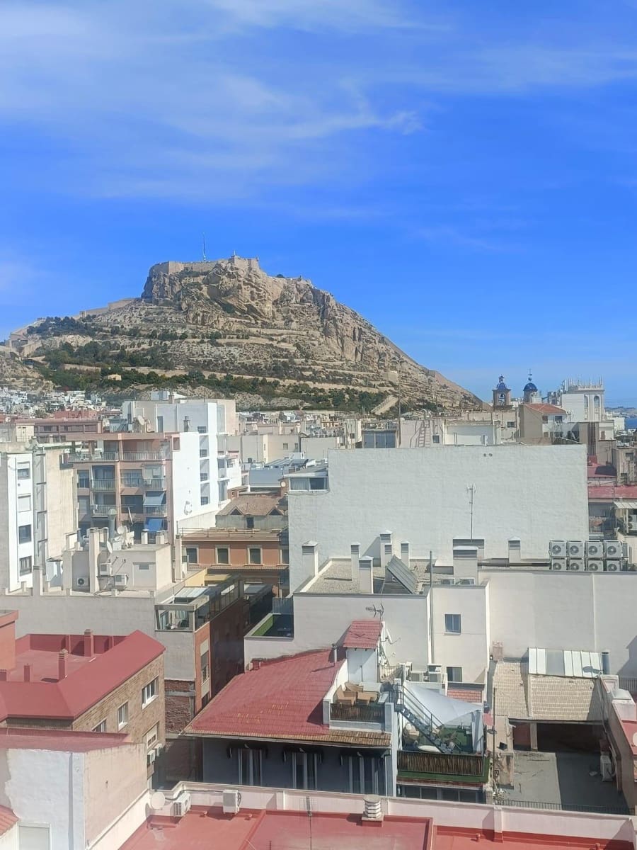 2 sovrum Lägenhet till salu i Alicante stad - 309 000 € (Ref: 9586527)