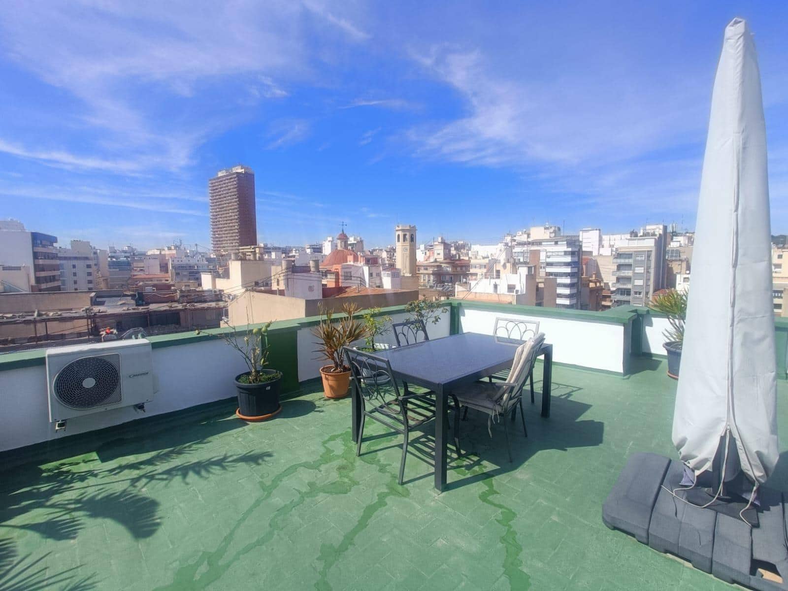 2 sovrum Lägenhet till salu i Alicante stad - 309 000 € (Ref: 9586527)