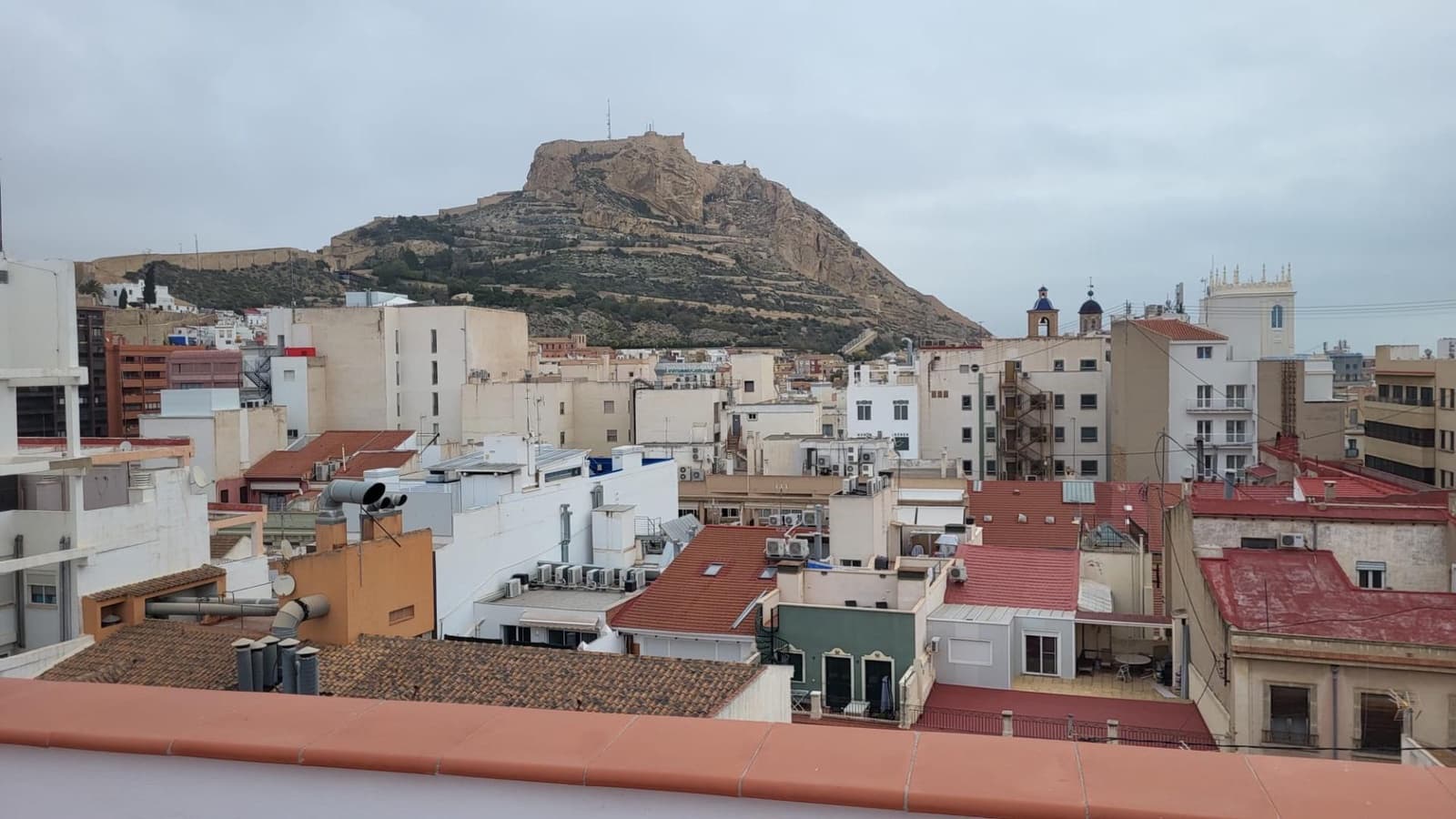 2 sovrum Lägenhet till salu i Alicante stad - 309 000 € (Ref: 9586527)