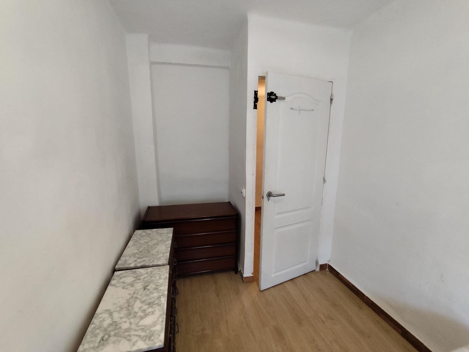 3 sypialnia Mieszkanie na sprzedaż w Miasto Alicante / Alacant - 84 000 € (Ref: 9591337)