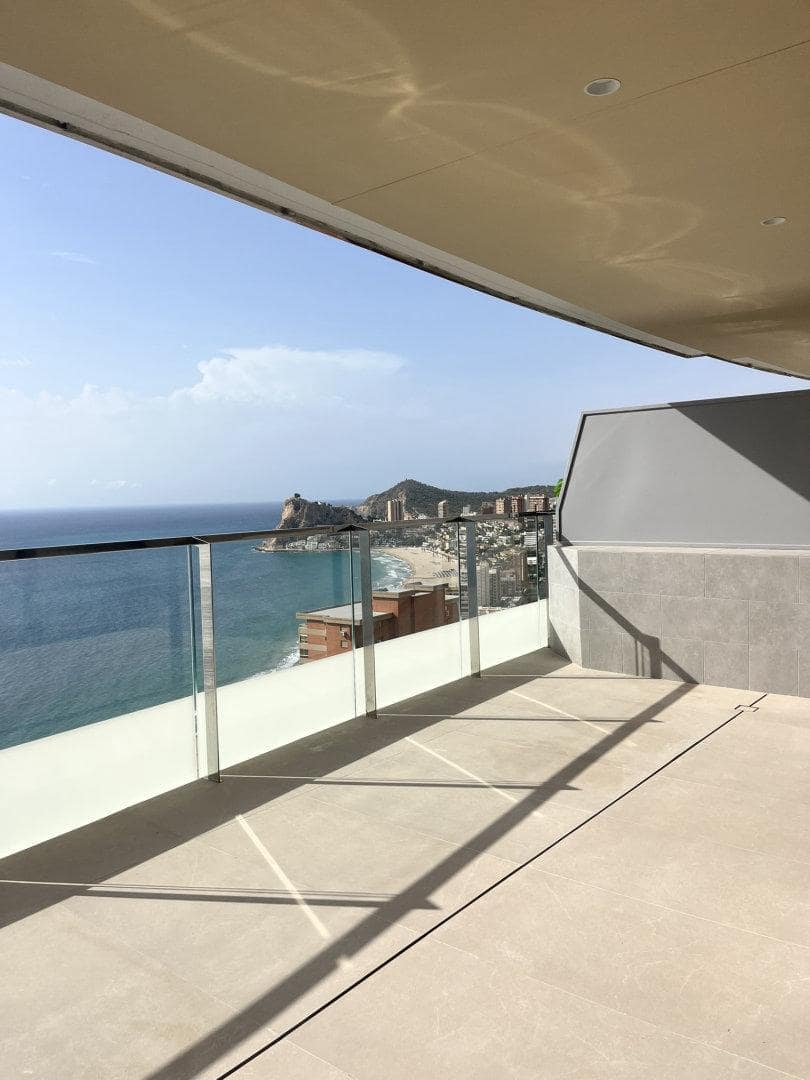 3 sovrum Lägenhet till salu i Benidorm med pool garage - 795 000 € (Ref: 9596162)