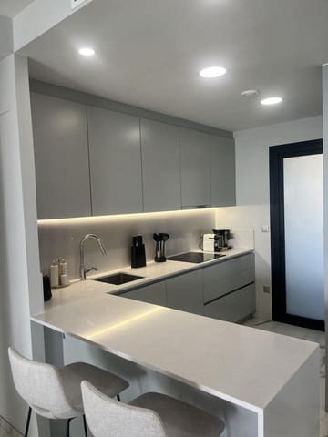 3 sovrum Lägenhet till salu i Playa Poniente, Benidorm med pool garage - 795 000 € (Ref: 9596162)