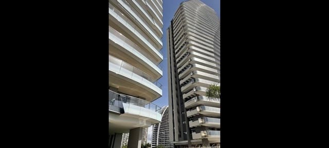 3 sovrum Lägenhet till salu i Playa Poniente, Benidorm med pool garage - 795 000 € (Ref: 9596162)