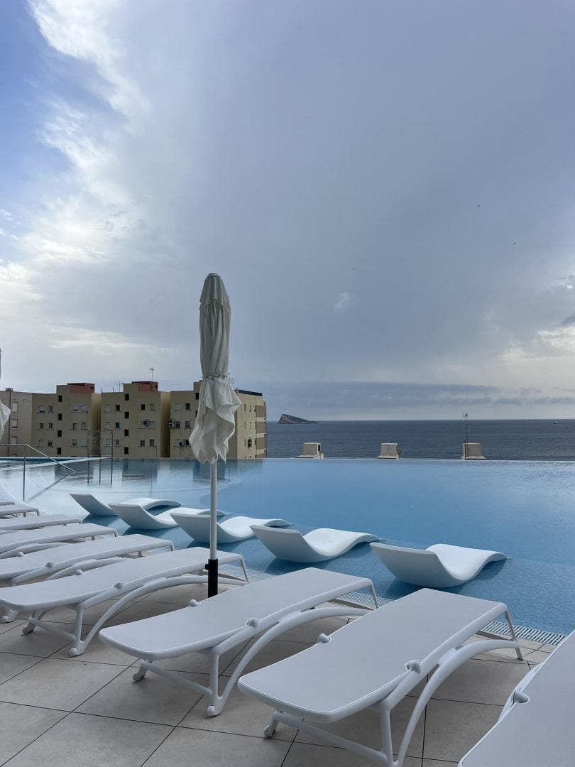 3 sovrum Lägenhet till salu i Benidorm med pool garage - 795 000 € (Ref: 9596162)