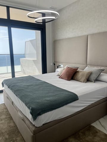 3 sovrum Lägenhet till salu i Playa Poniente, Benidorm med pool garage - 795 000 € (Ref: 9596162)