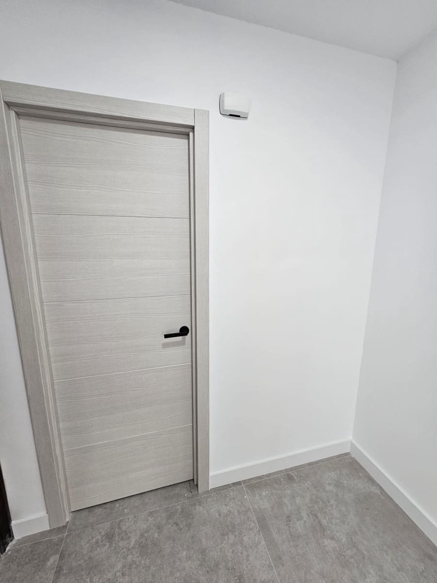 3 bedroom Flat for sale in Alicante / Alacant city - € 320,000 (Ref: 9615489)