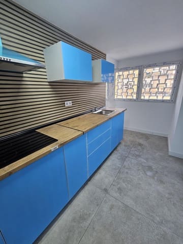 3 bedroom Flat for sale in Carolinas Bajas, Alicante / Alacant city - € 320,000 (Ref: 9615489)