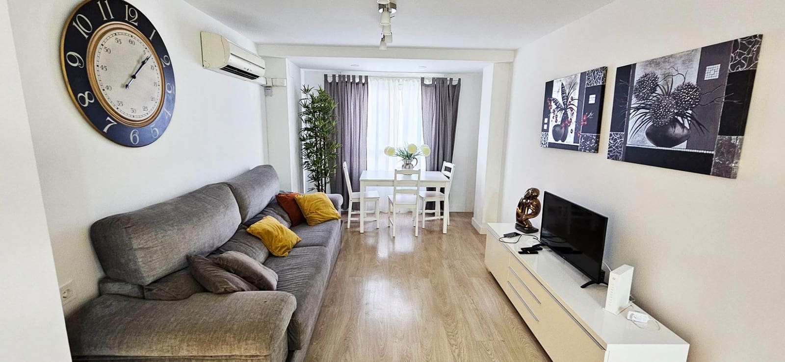 2 bedroom Flat for sale in Alicante / Alacant city - € 260,000 (Ref: 9621791)