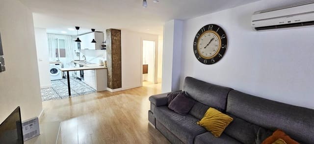 2 bedroom Flat for sale in Mercado, Alicante / Alacant city - € 260,000 (Ref: 9621791)