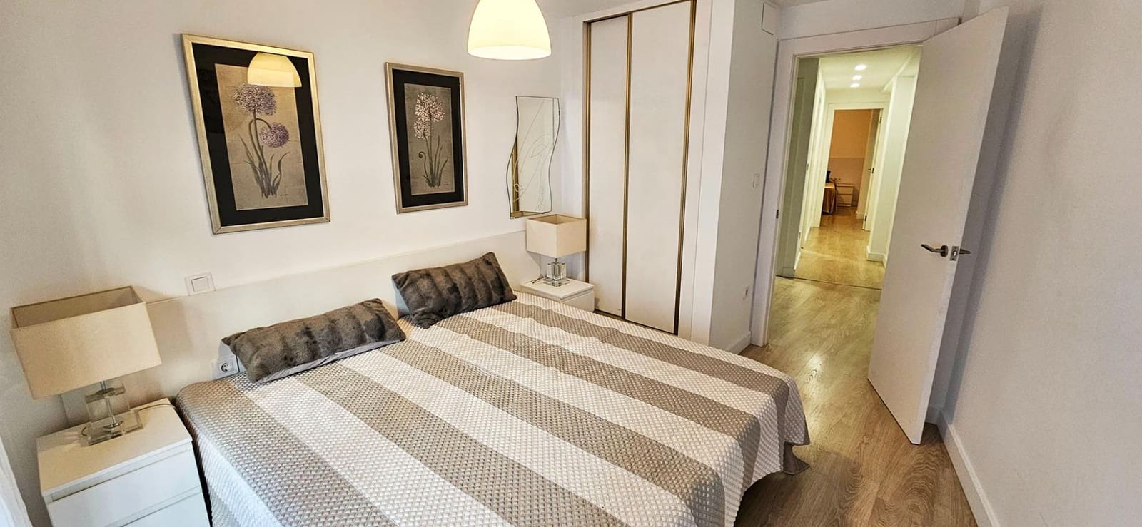 2 bedroom Flat for sale in Alicante / Alacant city - € 260,000 (Ref: 9621791)