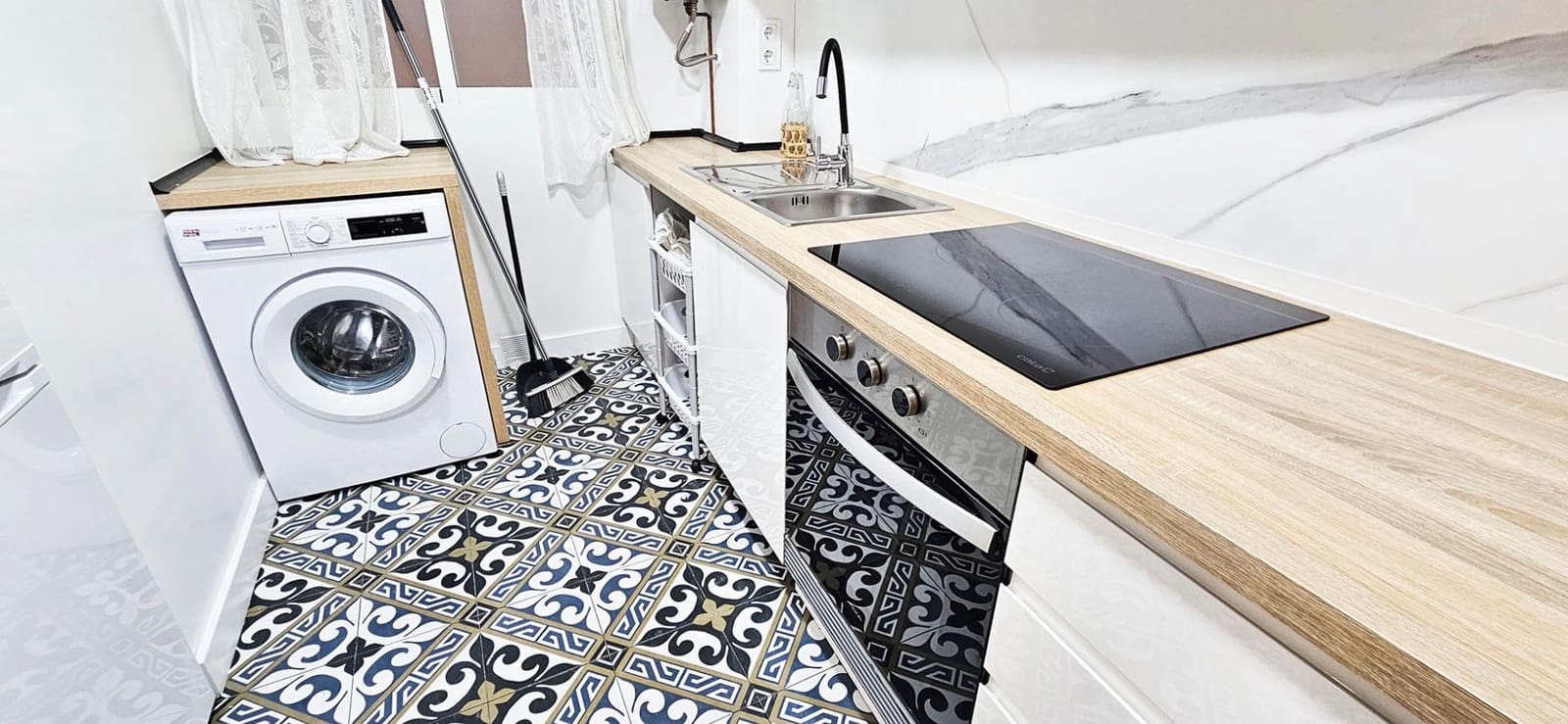 2 bedroom Flat for sale in Alicante / Alacant city - € 260,000 (Ref: 9621791)