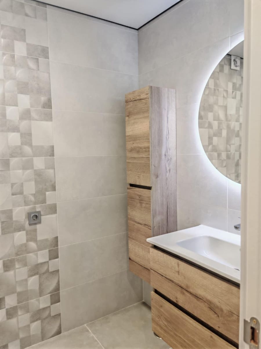 3 bedroom Flat for sale in Alicante / Alacant city - € 252,000 (Ref: 9621792)