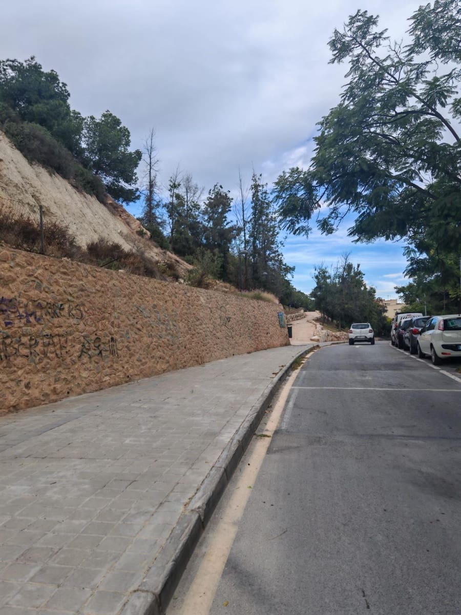 3 bedroom Flat for sale in Alicante / Alacant city - € 252,000 (Ref: 9621792)