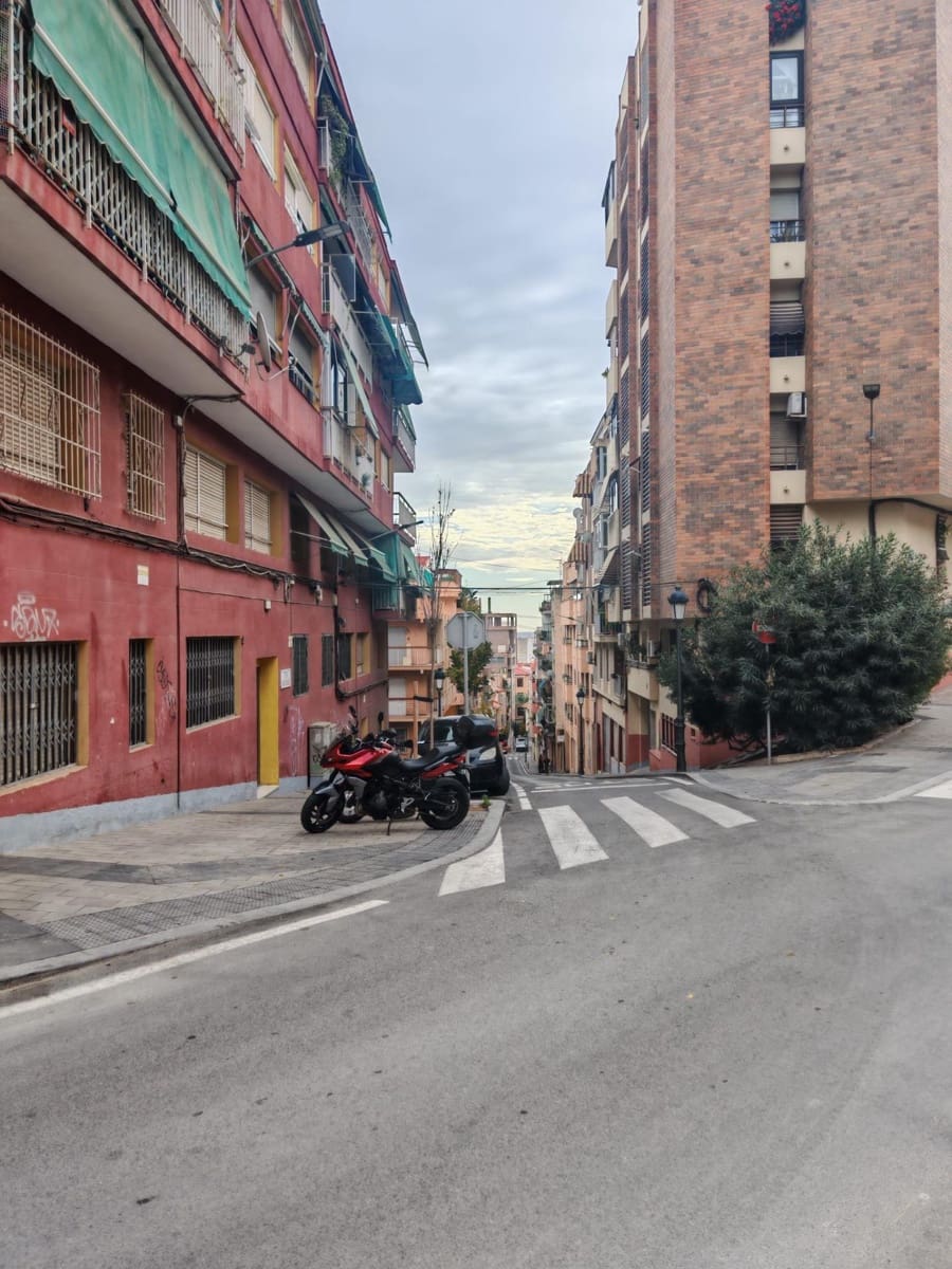 3 bedroom Flat for sale in Alicante / Alacant city - € 252,000 (Ref: 9621792)