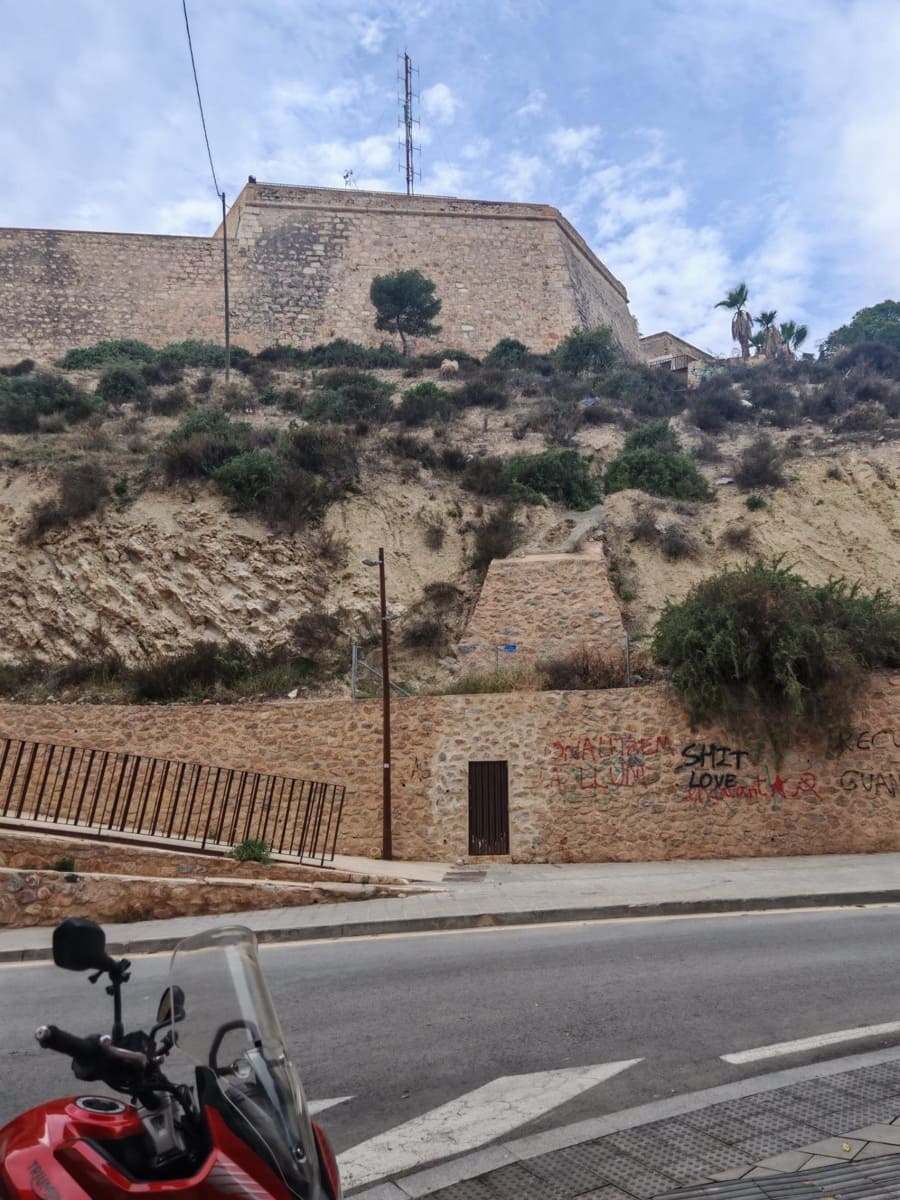 3 bedroom Flat for sale in Alicante / Alacant city - € 252,000 (Ref: 9621792)