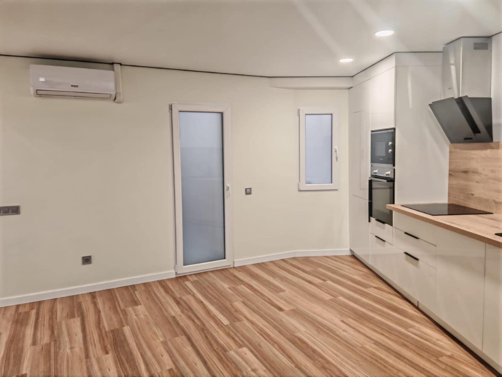 3 bedroom Flat for sale in Alicante / Alacant city - € 252,000 (Ref: 9621792)