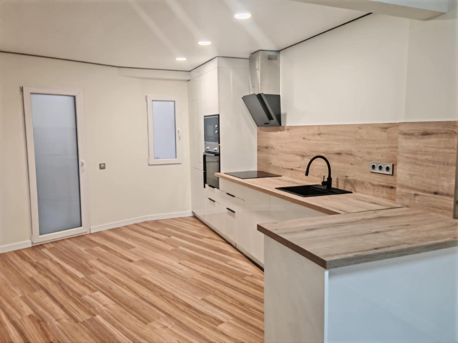 3 bedroom Flat for sale in Alicante / Alacant city - € 252,000 (Ref: 9621792)