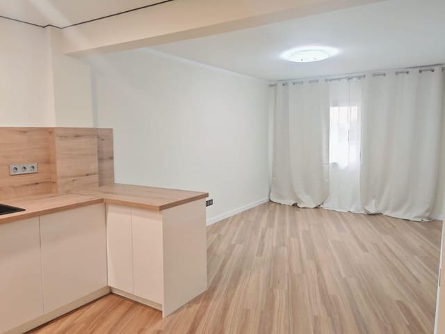 3 bedroom Flat for sale in Alicante / Alacant city - € 252,000 (Ref: 9621792)