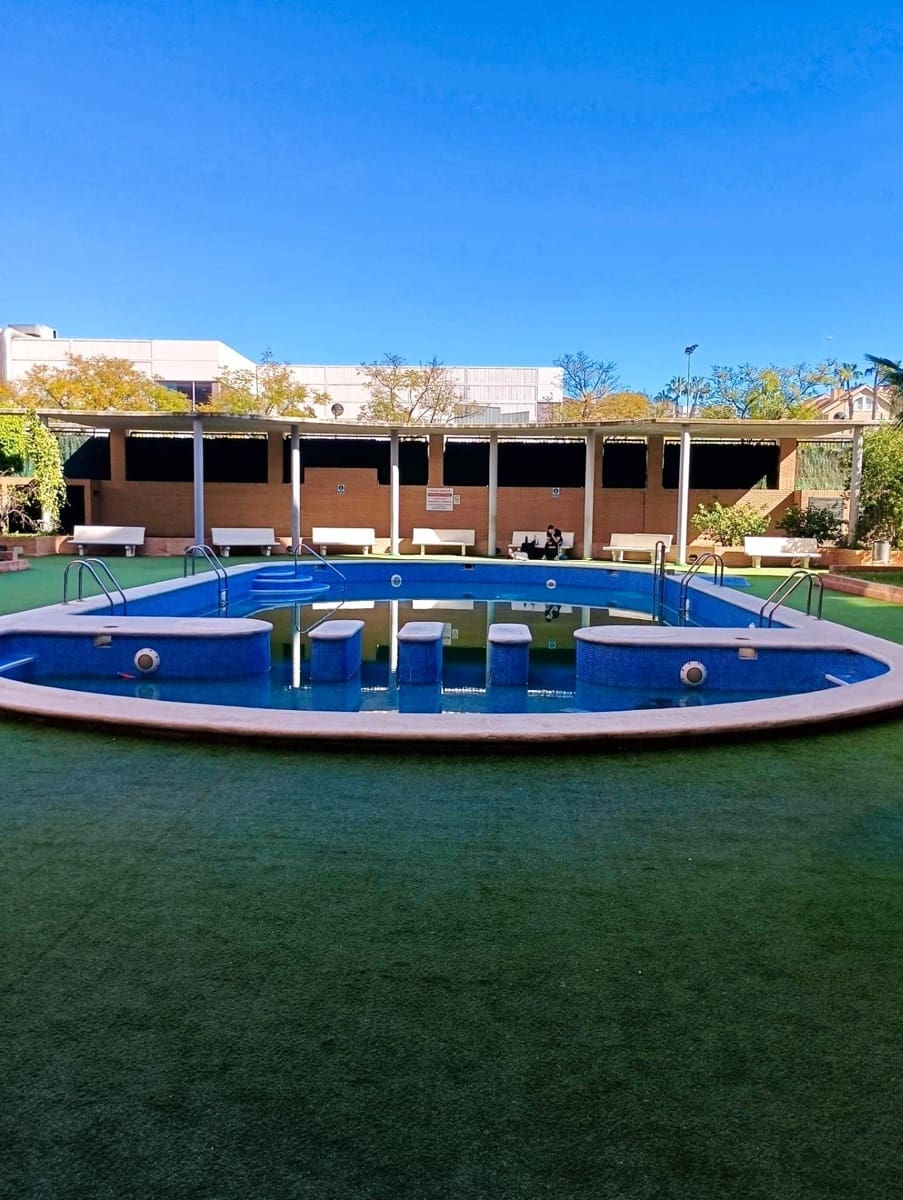 4 soverom Leilighet til salgs i Alicante by med svømmebasseng garasje - € 480 000 (Ref: 9634311)