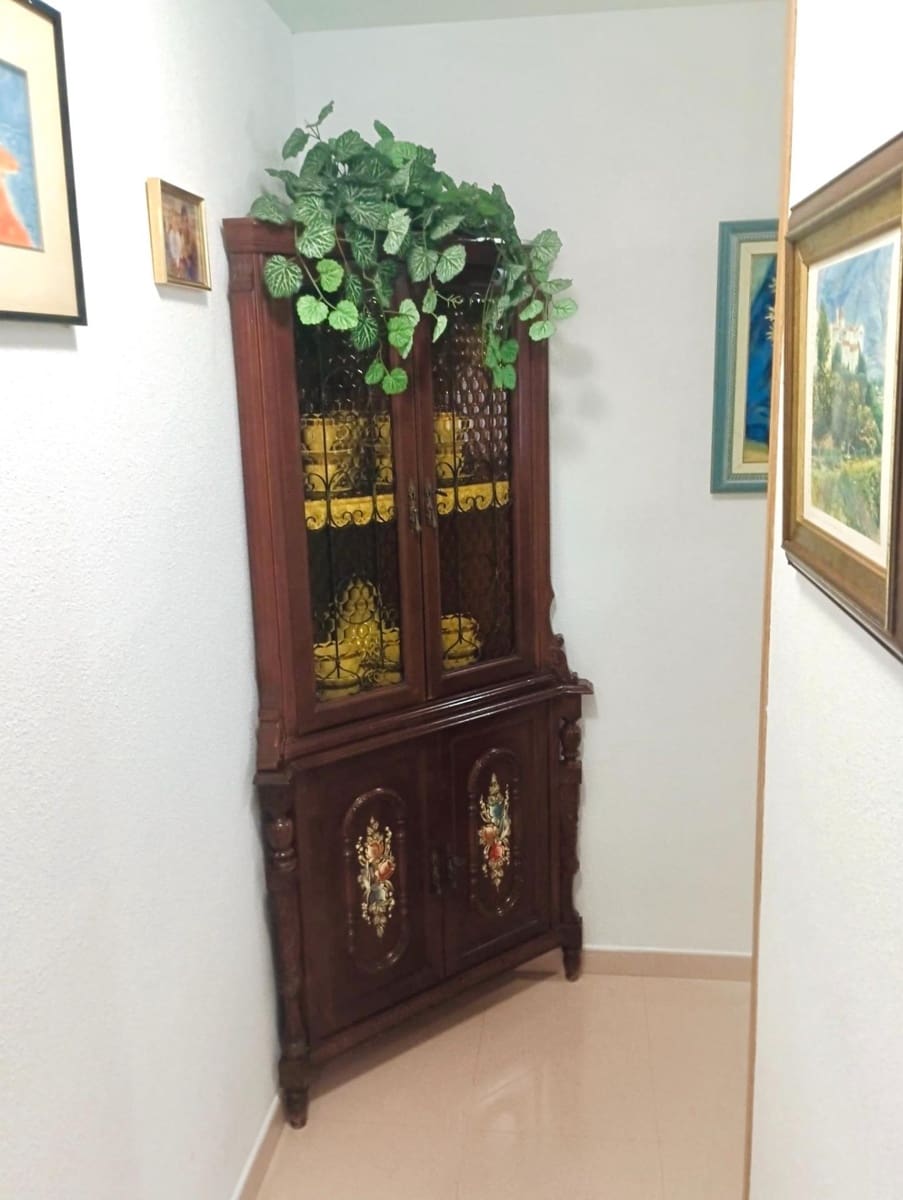 4 soverom Leilighet til salgs i Alicante by med svømmebasseng garasje - € 480 000 (Ref: 9634311)