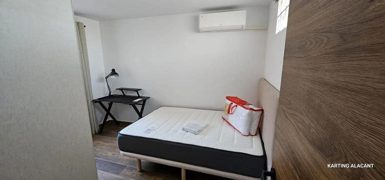 5 chambre Bungalow à vendre à San Vicente / Sant Vicent del Raspeig avec piscine garage - 415 000 € (Ref: 9634312)