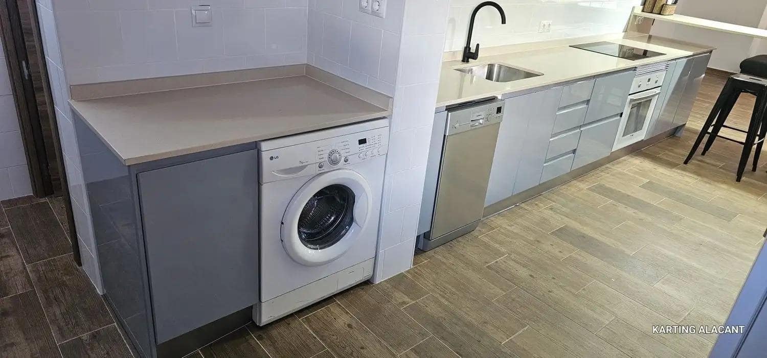 5 chambre Bungalow à vendre à San Vicente / Sant Vicent del Raspeig avec piscine garage - 415 000 € (Ref: 9634312)