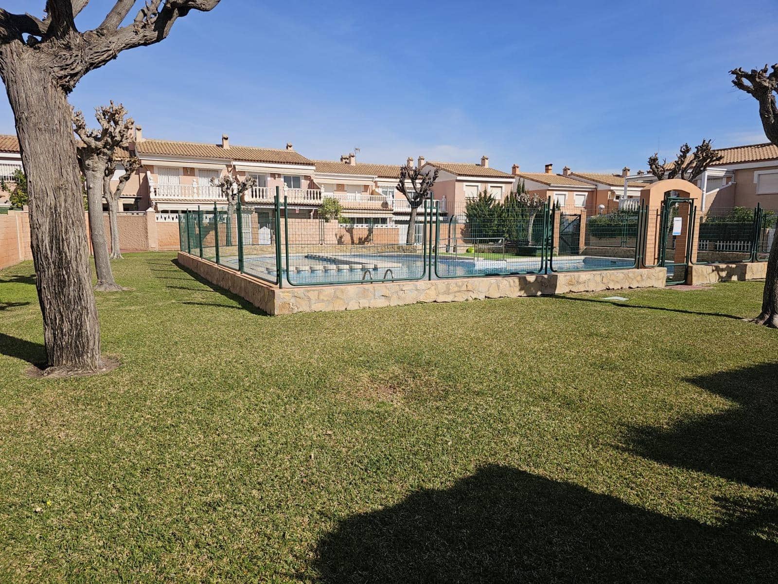 5 chambre Bungalow à vendre à San Vicente / Sant Vicent del Raspeig avec piscine garage - 415 000 € (Ref: 9634312)