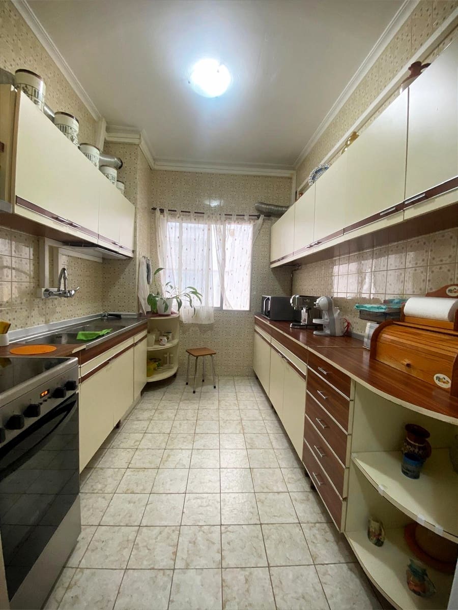 4 quarto Apartamento para venda em Las Palmas de Gran Canaria com garagem - 289 000 € (Ref: 9447129)