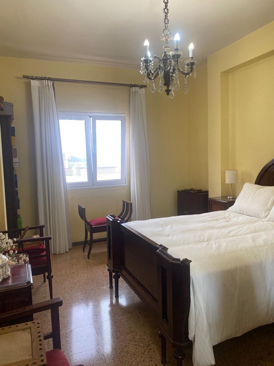 4 quarto Apartamento para venda em Las Palmas de Gran Canaria com garagem - 289 000 € (Ref: 9447129)