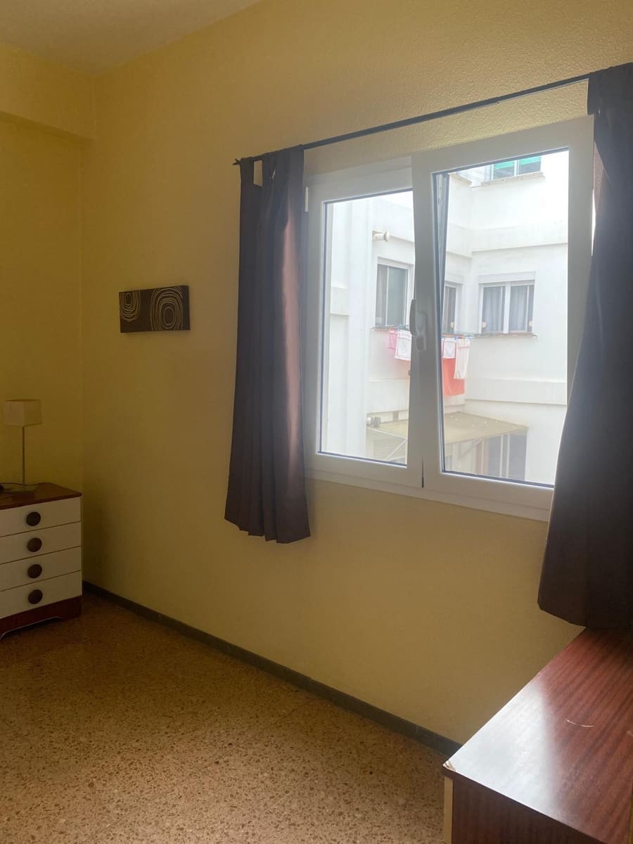 4 quarto Apartamento para venda em Las Palmas de Gran Canaria com garagem - 289 000 € (Ref: 9447129)