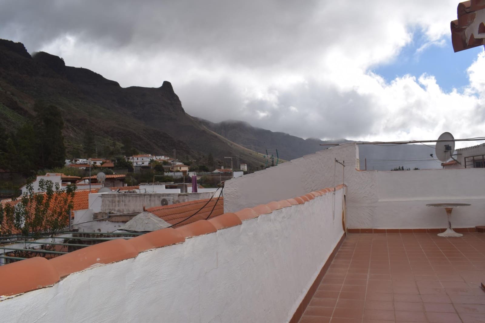 3 Zimmer Haus zu verkaufen in Fataga mit Garage - 295.000 € (Ref: 9447130)