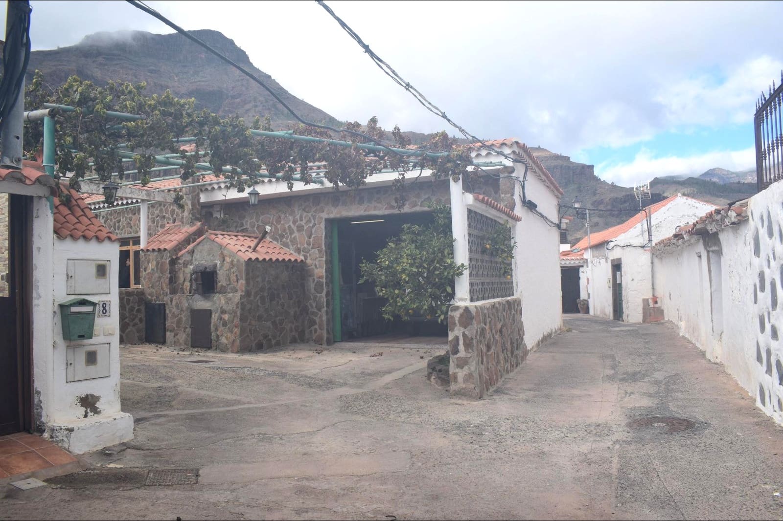 3 Zimmer Haus zu verkaufen in Fataga mit Garage - 295.000 € (Ref: 9447130)