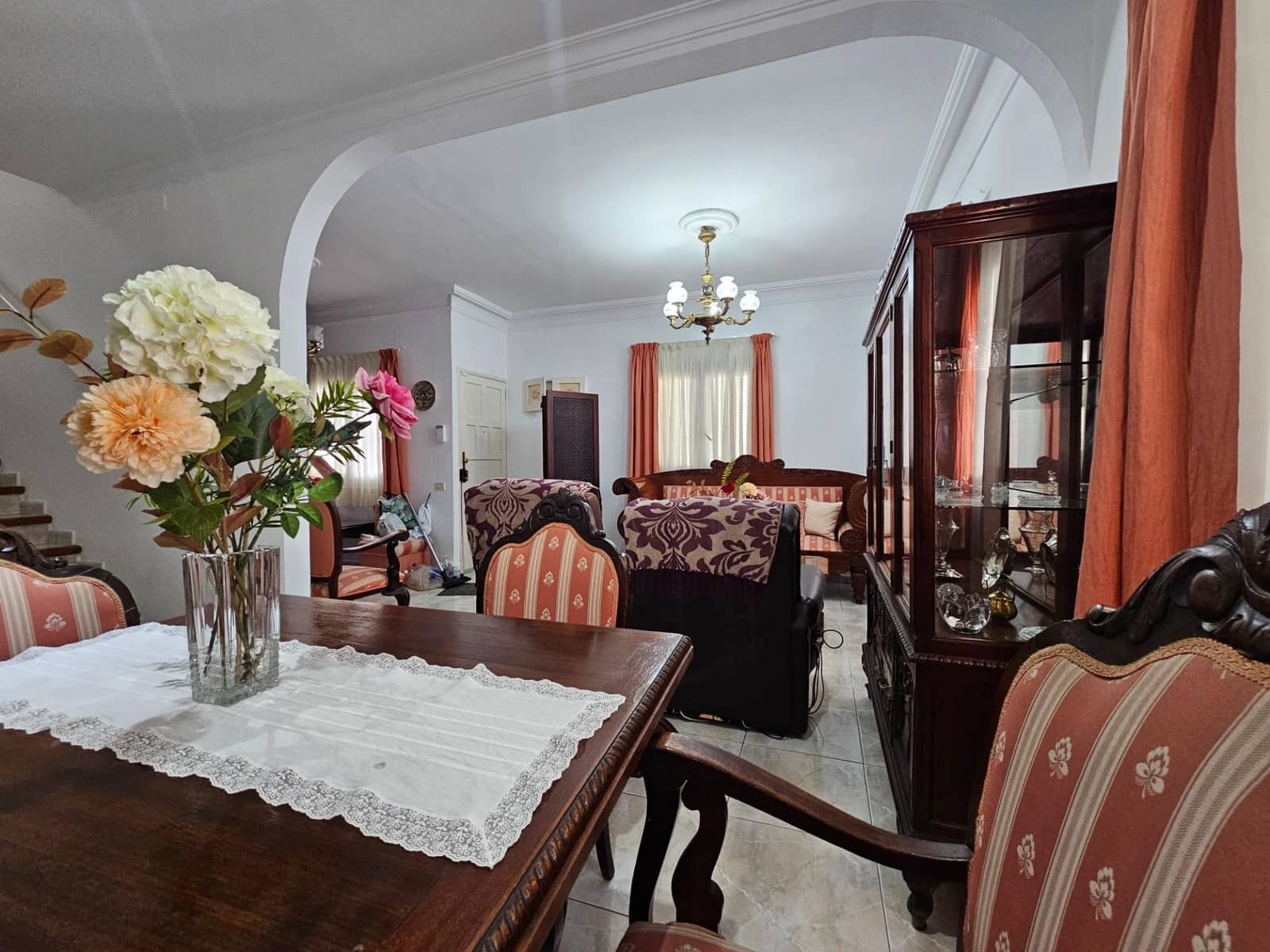 5 soveværelse Byhus til salg i Las Palmas de Gran Canaria - € 340.000 (Ref: 9447131)