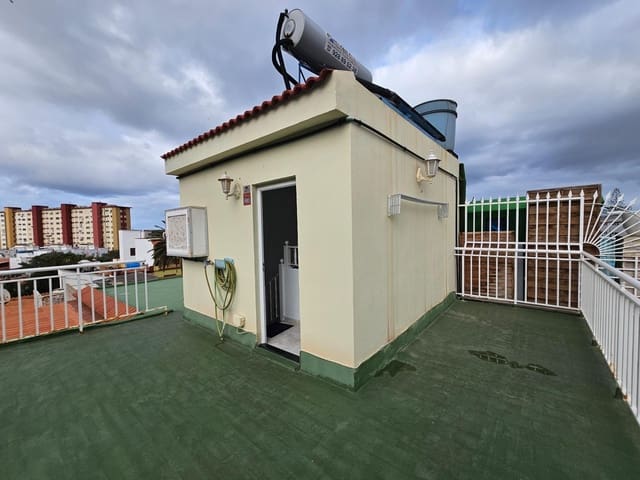 5 soveværelse Byhus til salg i Las Palmas de Gran Canaria - € 340.000 (Ref: 9447131)