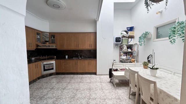 Piso de 4 habitaciones en Arinaga, Agüimes en venta - 230.000 € (Ref: 9447132)