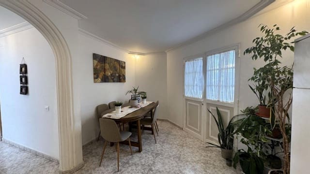 Piso de 4 habitaciones en Arinaga, Agüimes en venta - 230.000 € (Ref: 9447132)