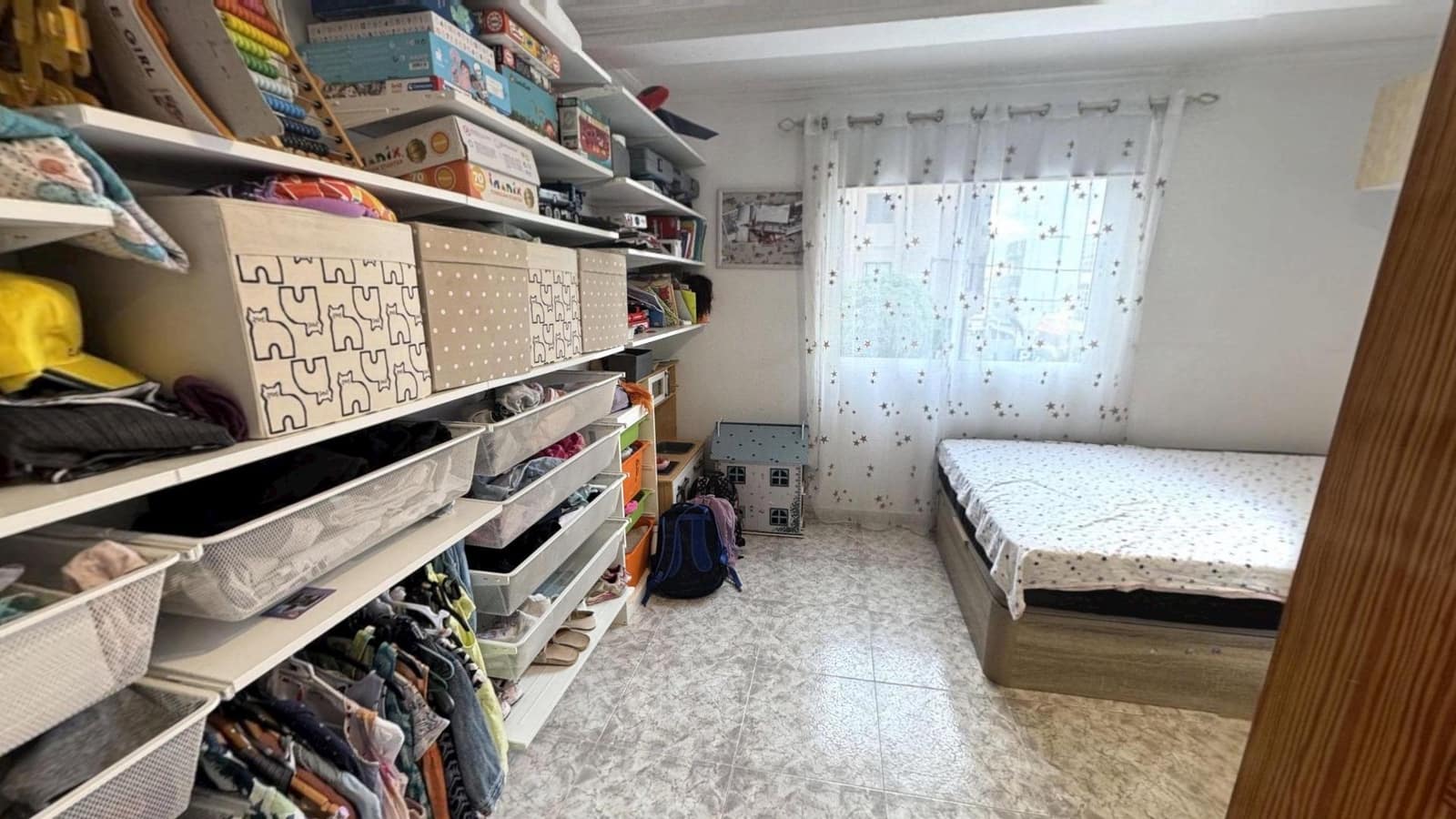 Piso de 4 habitaciones en Arinaga en venta - 230.000 € (Ref: 9447132)