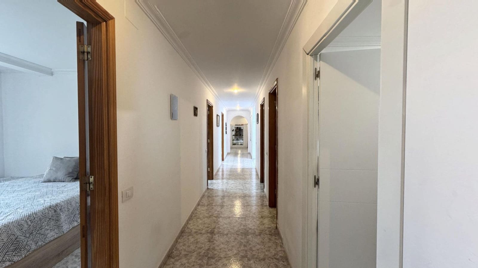 Piso de 4 habitaciones en Arinaga en venta - 230.000 € (Ref: 9447132)
