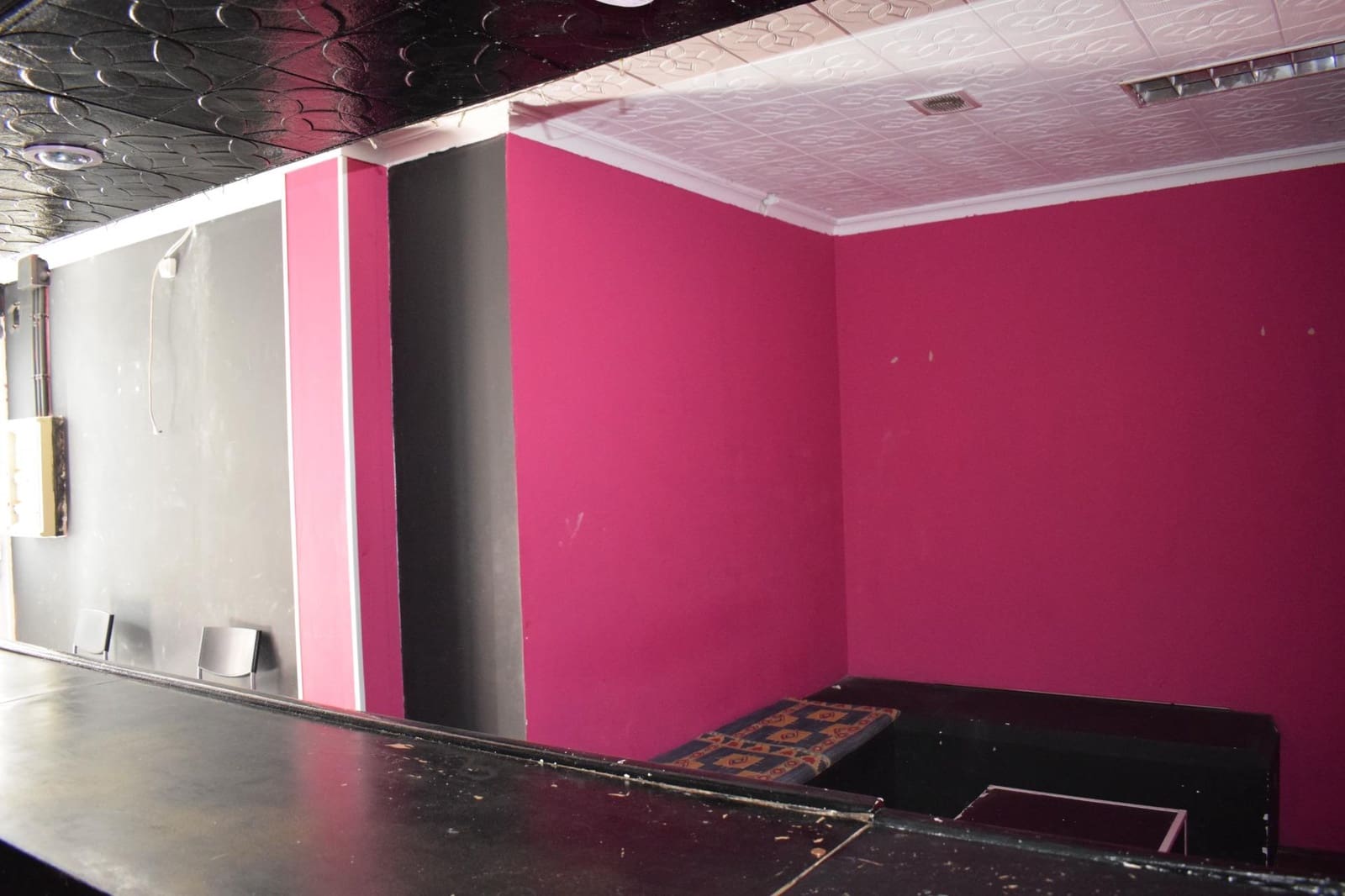 2 bedroom Commercial for sale in Las Palmas de Gran Canaria - € 59,000 (Ref: 9447135)