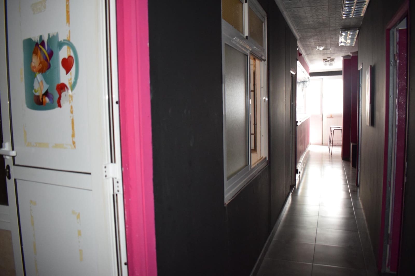 2 bedroom Commercial for sale in Las Palmas de Gran Canaria - € 59,000 (Ref: 9447135)