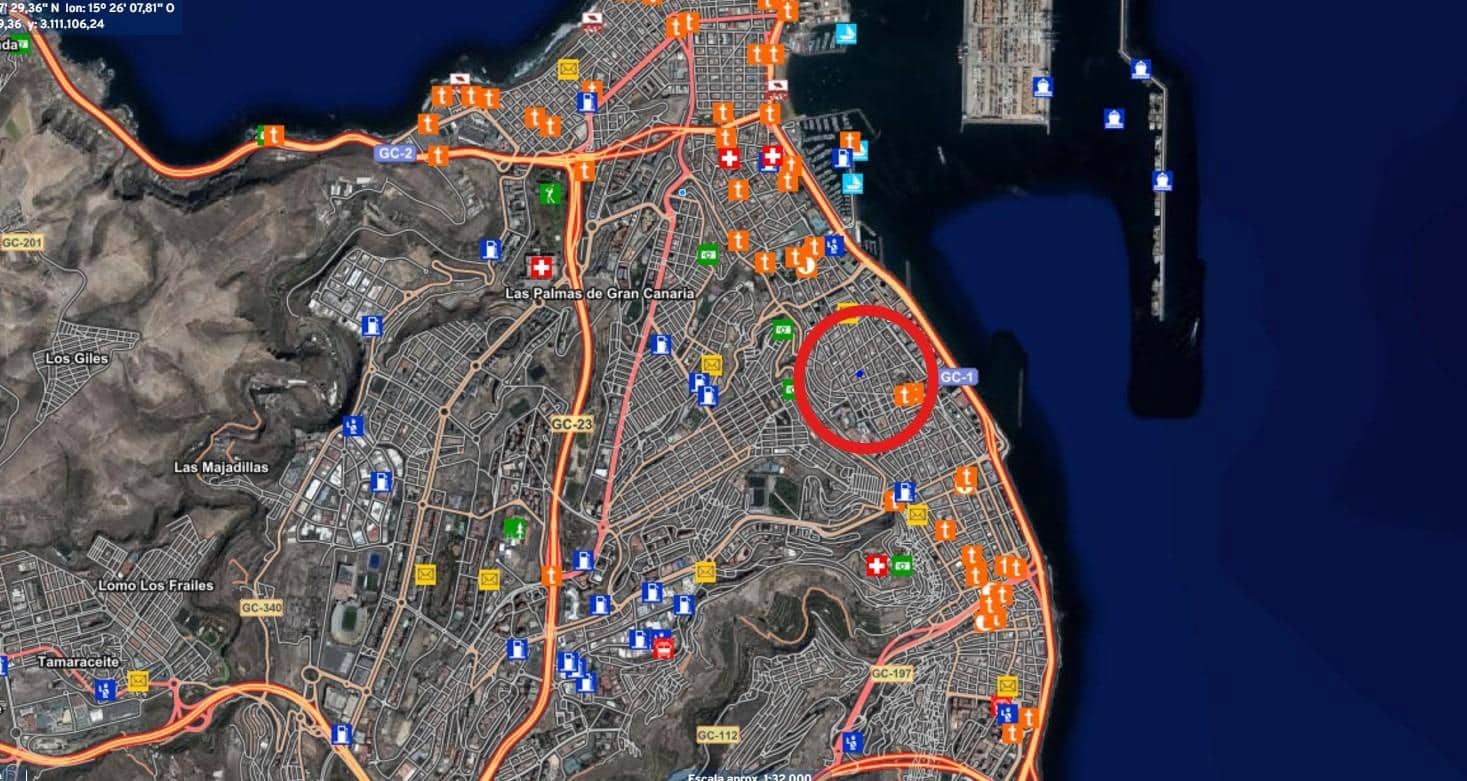 2 bedroom Commercial for sale in Las Palmas de Gran Canaria - € 59,000 (Ref: 9447135)