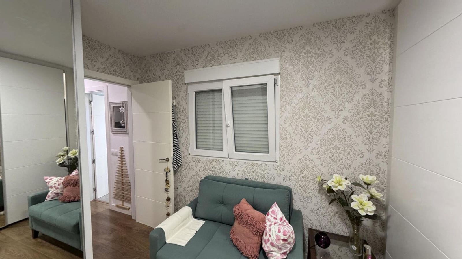 2 bedroom Flat for sale in Telde with pool garage - € 220,000 (Ref: 9447137)