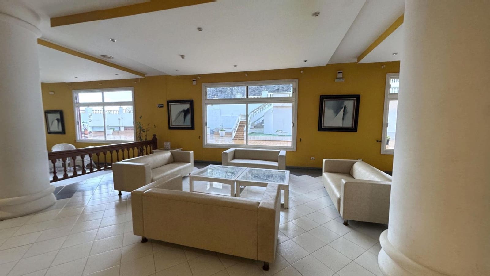 2 bedroom Flat for sale in Telde with pool garage - € 220,000 (Ref: 9447137)