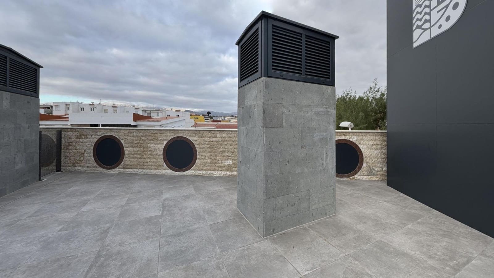 Commercial for rent in La Garita - € 5,900 (Ref: 9447138)