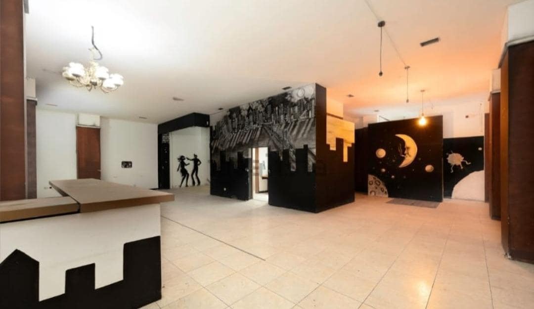 Commercial for sale in Las Palmas de Gran Canaria - € 205,000 (Ref: 9447144)